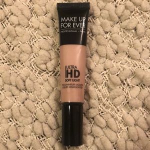 Make Up For Ever Liquid Highlighter